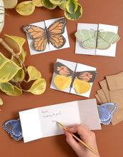 Load image into Gallery viewer, Flutter Friends Accordion Greeting Card Set