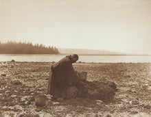 Load image into Gallery viewer, Storytelling: Native People Through the Lens of Edward S. Curtis Boxed Notes