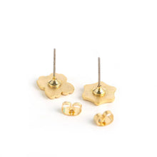 Load image into Gallery viewer, Spider &amp; Web Earrings
